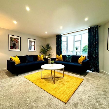 Amazing Large 3 Bedroom Apartment - Sleeps 8! 伯恩茅斯 外观 照片