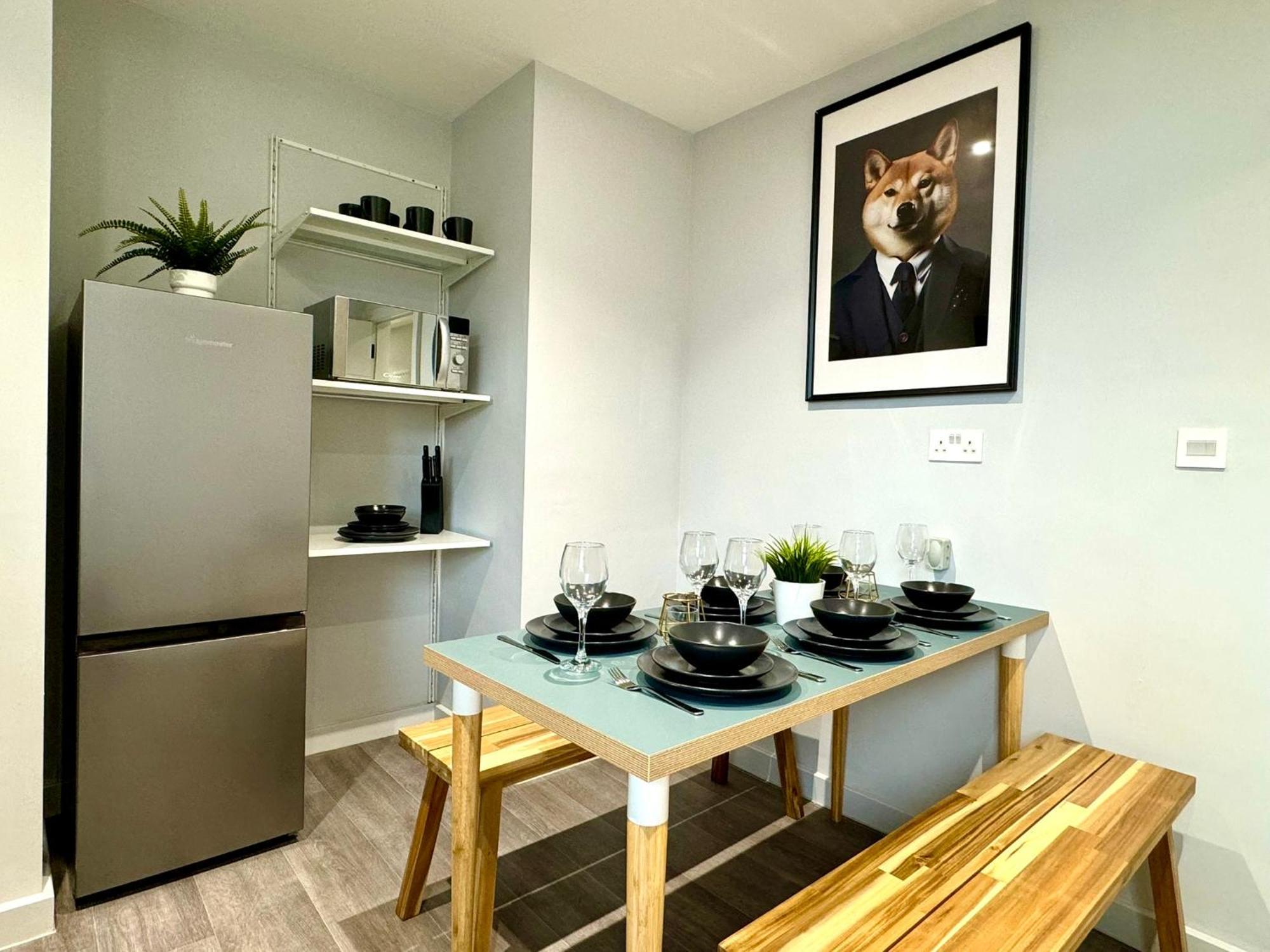 Amazing Large 3 Bedroom Apartment - Sleeps 8! 伯恩茅斯 外观 照片