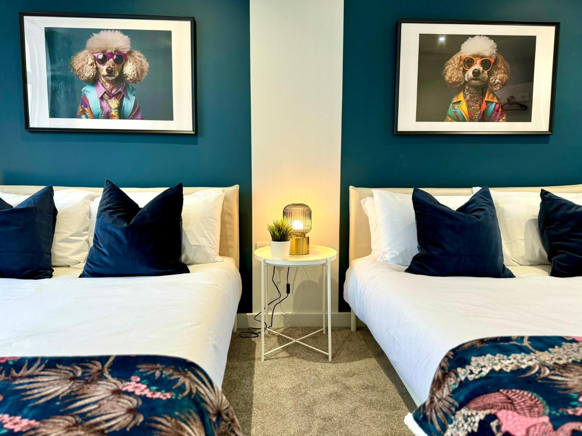 Amazing Large 3 Bedroom Apartment - Sleeps 8! 伯恩茅斯 外观 照片